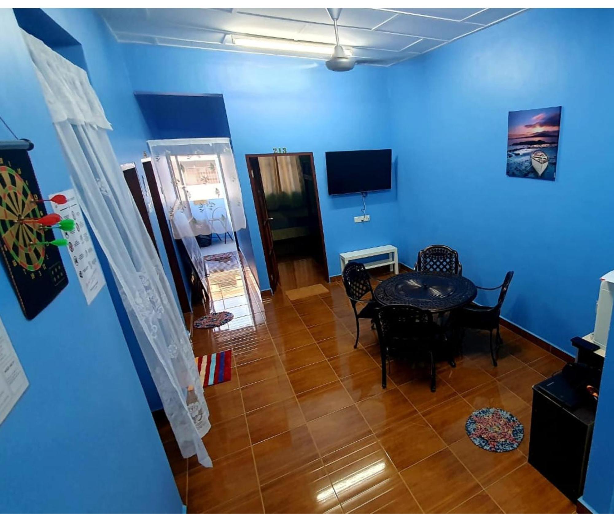 Shoplot Hostel Pangkor Kampong Pasir Bogak Buitenkant foto