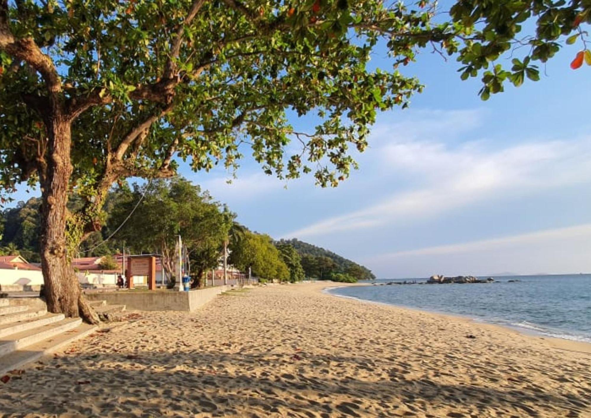 Shoplot Hostel Pangkor Kampong Pasir Bogak Buitenkant foto